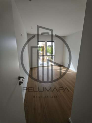 Apartamento T3 com garagem