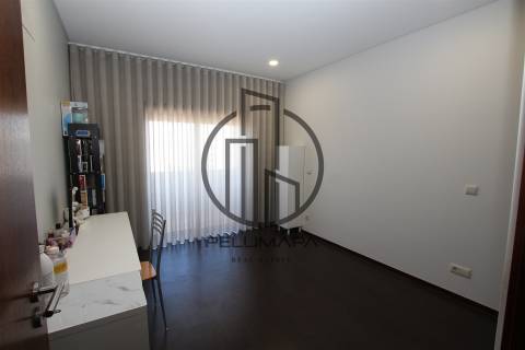Apartamento T2 Venda em Vila Nova de Famalicão e Calendário,Vila Nova de Famalicão
