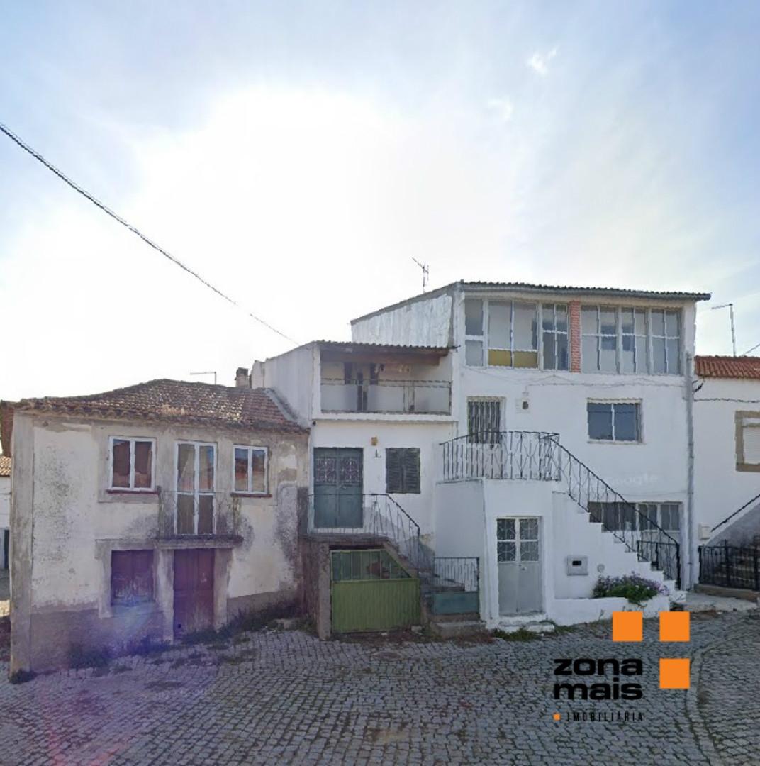 Moradia em Banda T5 Venda em Colmeal e Vilar Torpim,Figueira de Castelo Rodrigo