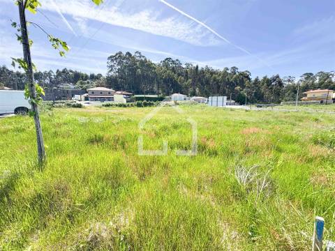Terreno com 2.410 m² -  Escariz – Arouca