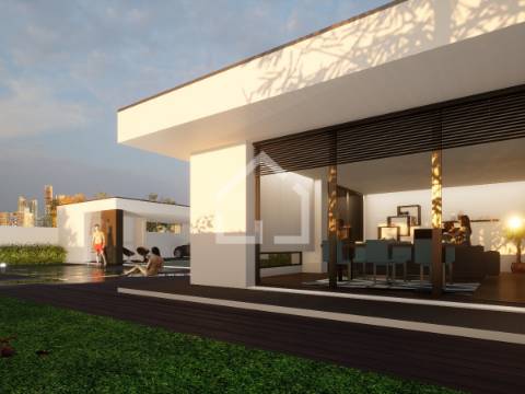 Terreno com projeto aprovado para 3 moradias térreas