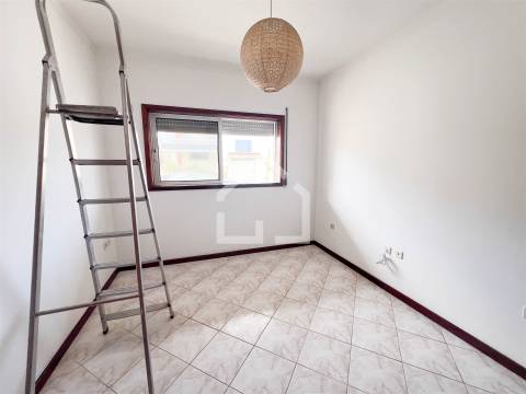 Apartamento T2 Arrendamento em Fiães,Santa Maria da Feira
