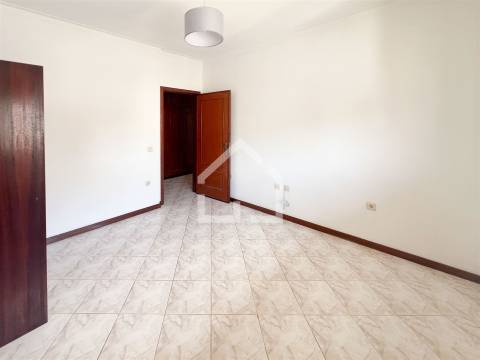 Apartamento T2 Arrendamento em Fiães,Santa Maria da Feira