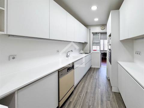 Apartamento T2 Arrendamento em Bonfim,Porto