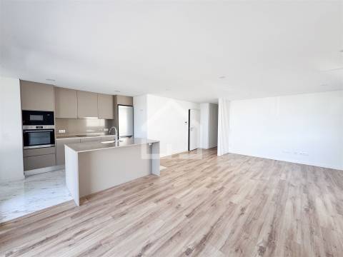 Apartamento T2 Venda em Santa Maria da Feira, Travanca, Sanfins e Espargo,Santa Maria da Feira