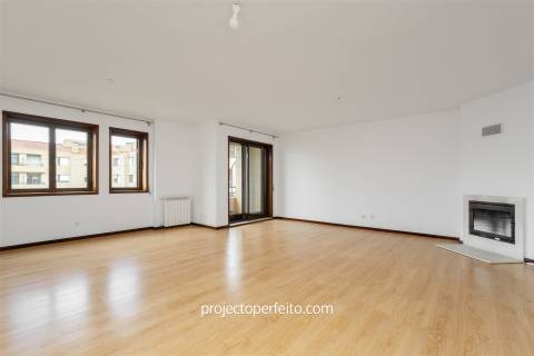 Apartamento T3 Arrendamento em Espinho,Espinho