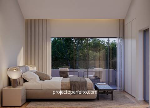 Moradia T3 de 3 frentes com elevador e garagem fechada