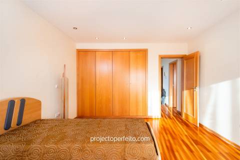 Apartamento T3+1 DUPLEX Venda em Mafamude e Vilar do Paraíso,Vila Nova de Gaia