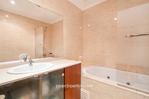 Apartamento T3+1 DUPLEX Venda em Mafamude e Vilar do Paraíso,Vila Nova de Gaia