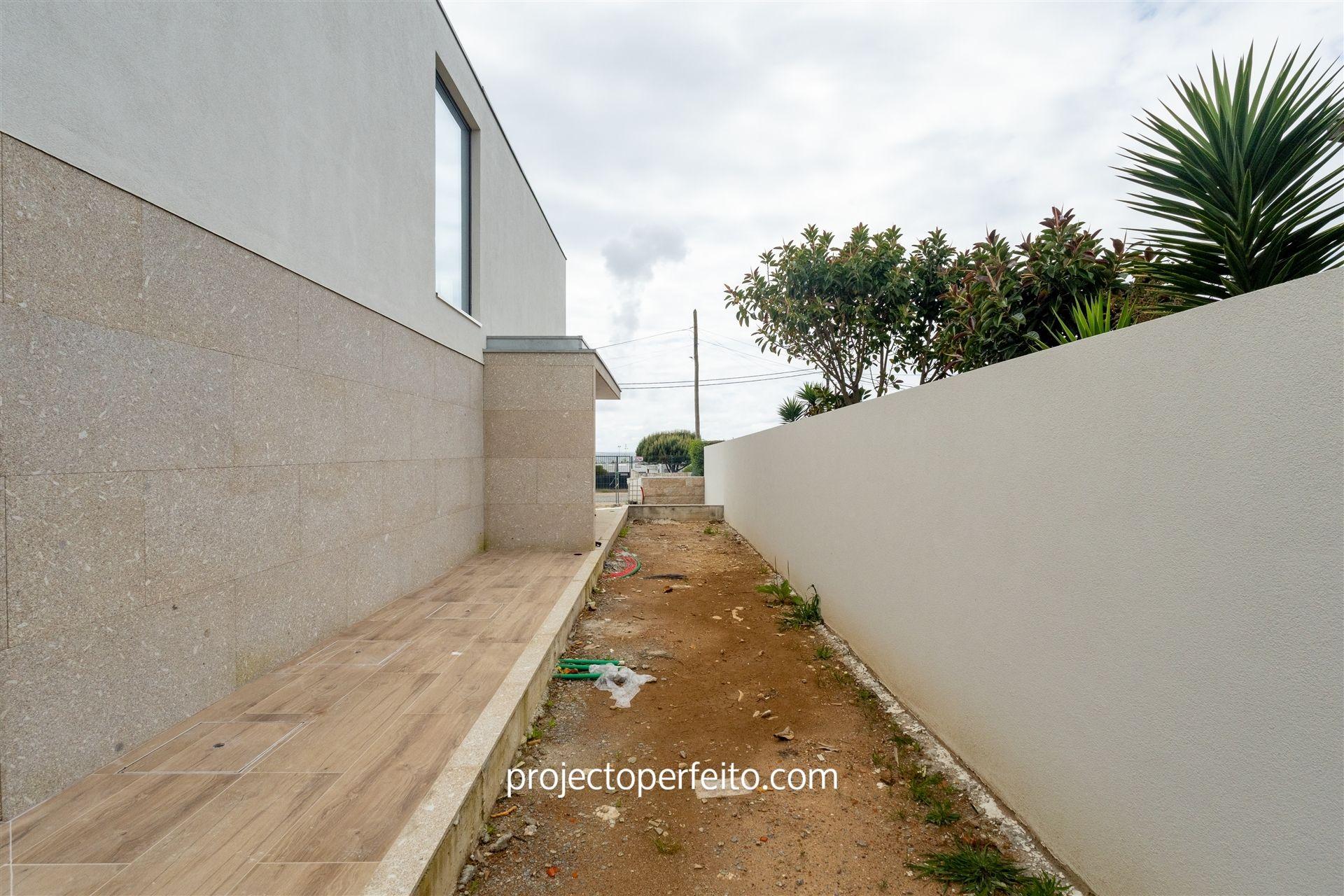 Moradia Geminada T4 Venda em Madalena,Vila Nova de Gaia