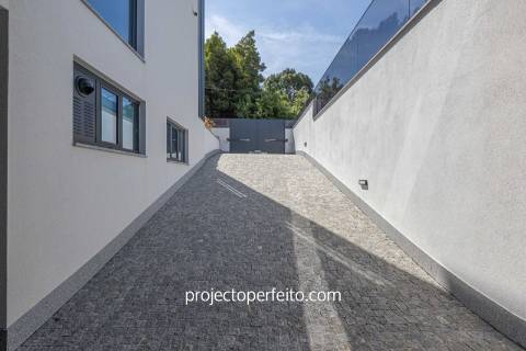 Moradia Geminada T3+1 Venda em Santa Maria da Feira, Travanca, Sanfins e Espargo,Santa Maria da Feira