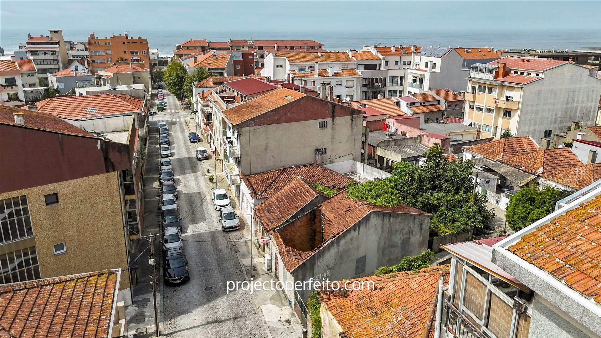 Moradia para Restaurar T5 Venda em Espinho,Espinho