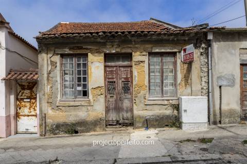 Moradia para Restaurar T5 Venda em Espinho,Espinho