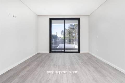 Moradia T4 Venda em Anta e Guetim,Espinho