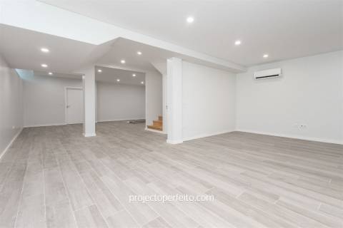 Moradia T4 Venda em Anta e Guetim,Espinho