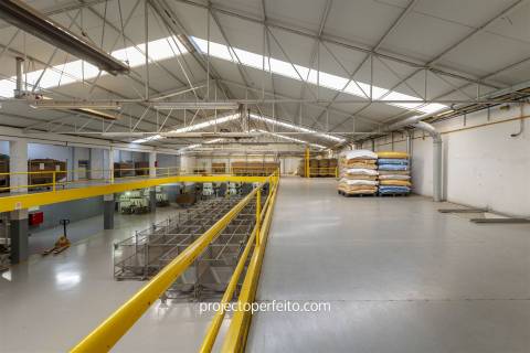Fábrica/Indústria  Arrendamento em Lourosa,Santa Maria da Feira