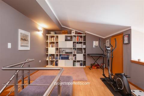 Apartamento T2+1 Triplex Venda em Canelas,Vila Nova de Gaia