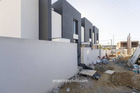 Moradia em Banda T3+1 Venda em Madalena,Vila Nova de Gaia