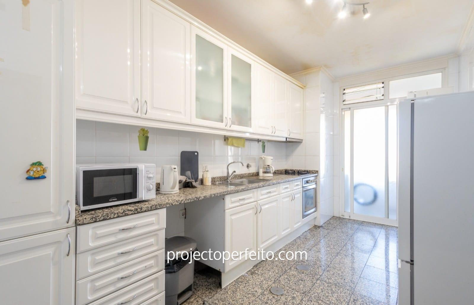Apartamento T3 Venda em Vilar de Andorinho,Vila Nova de Gaia