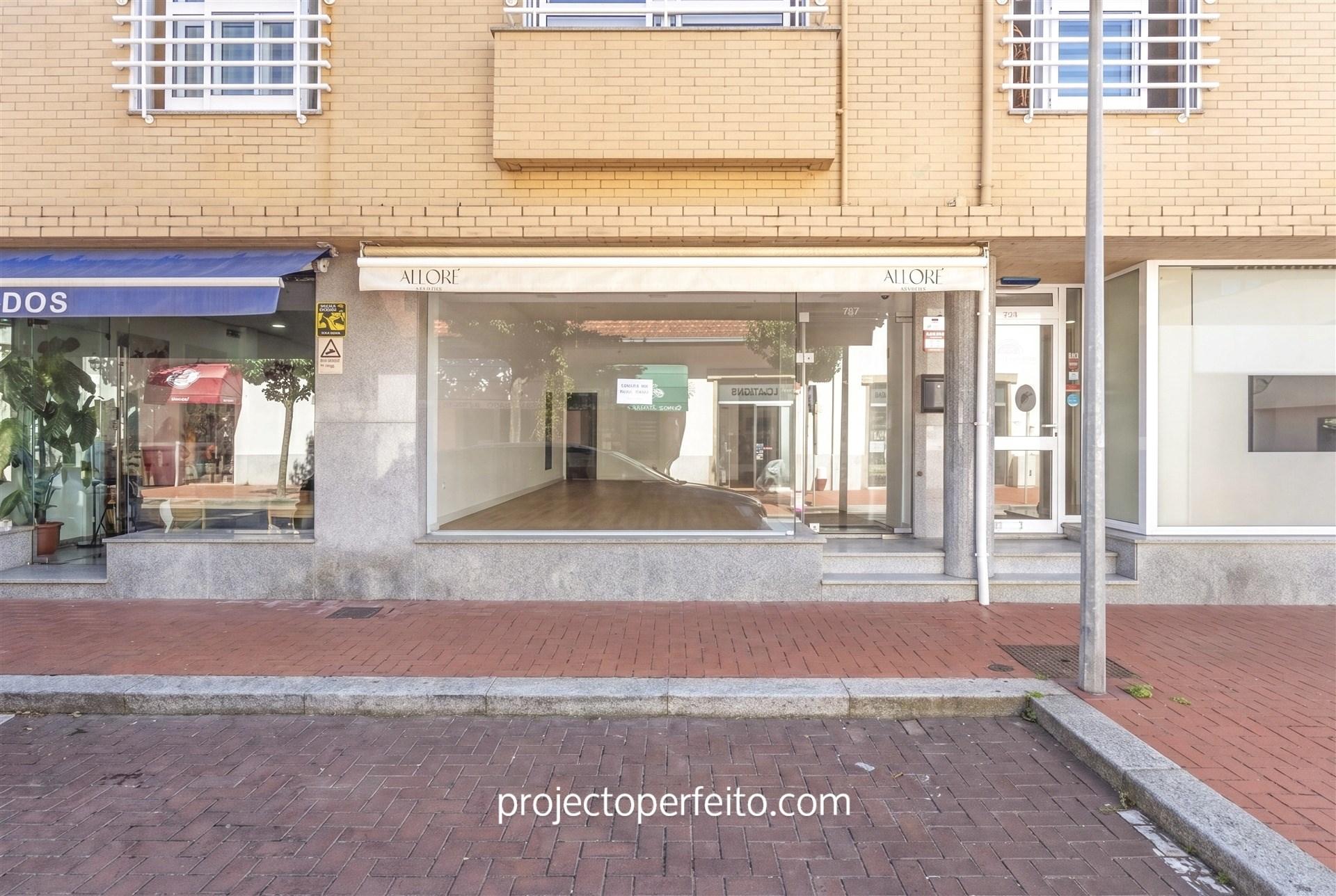 Loja  Arrendamento em Espinho,Espinho