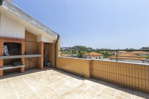Apartamento T2 DUPLEX Venda em São João de Ver,Santa Maria da Feira