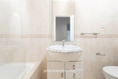 Apartamento T2 Venda em Serzedo e Perosinho,Vila Nova de Gaia