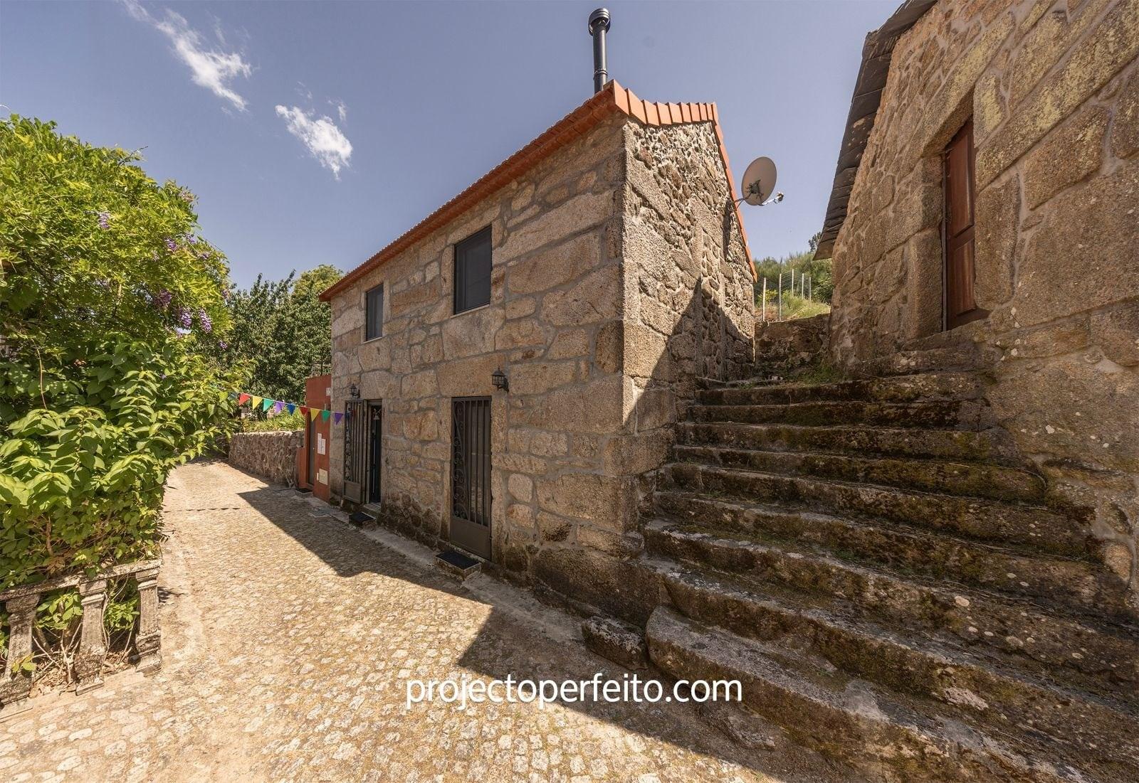 Moradia T2 Venda em Cabreiros e Albergaria da Serra,Arouca