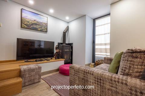 Moradia T2 Venda em Cabreiros e Albergaria da Serra,Arouca