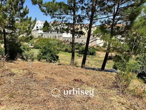 Terreno com Vista Mar em Buarcos | 2200m² na Figueira da Foz