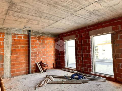 BAIRRO NOVO / CASINO – FIGUEIRA DA FOZ – PENTHOUSE, ÚLTIMO PISO COM VISTA MAR E TERRAÇOS EXCLUSIVOS.