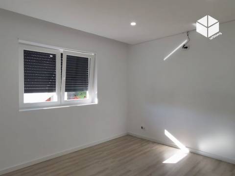 Figueira da Foz- Buarcos  | ANDAR MORADIA T3+ TERRAÇO+GARAGEM