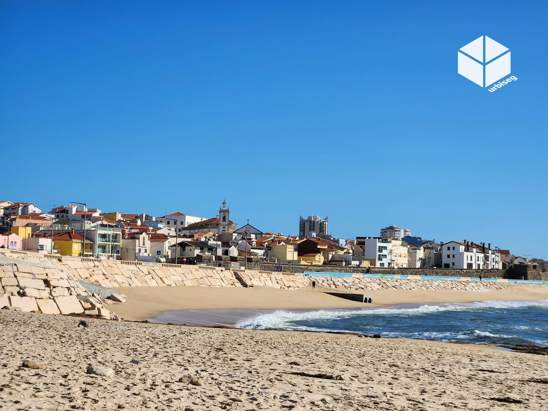 Venda de Comércio em Buarcos | Espaço Comercial com Esplanada e Vista Mar | Urbiseg Imobiliária