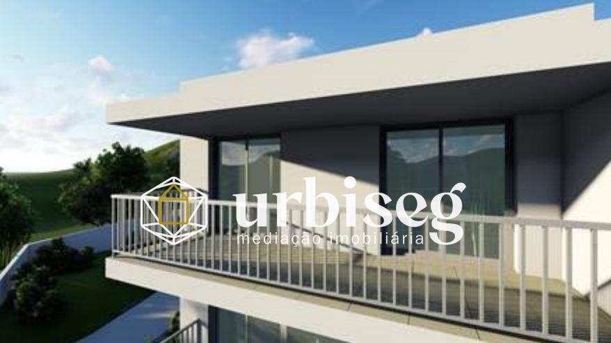 Moradia M4 de Luxo em Construção na Figueira da Foz | 3 Pisos | 292m²