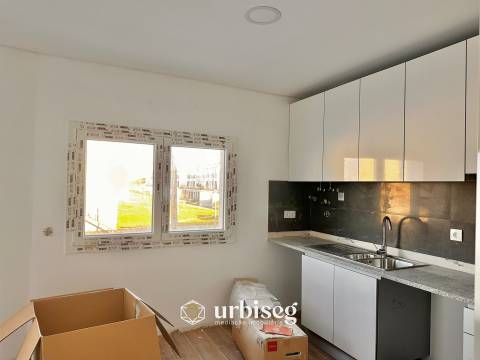 Apartamento T3 Novo na Gala | Garagem Fechada e Vista Mar | Figueira da Foz