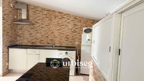 MORADIA T3 COM VISTAS DE MAR NO CABO MONDEGO, VAIS
