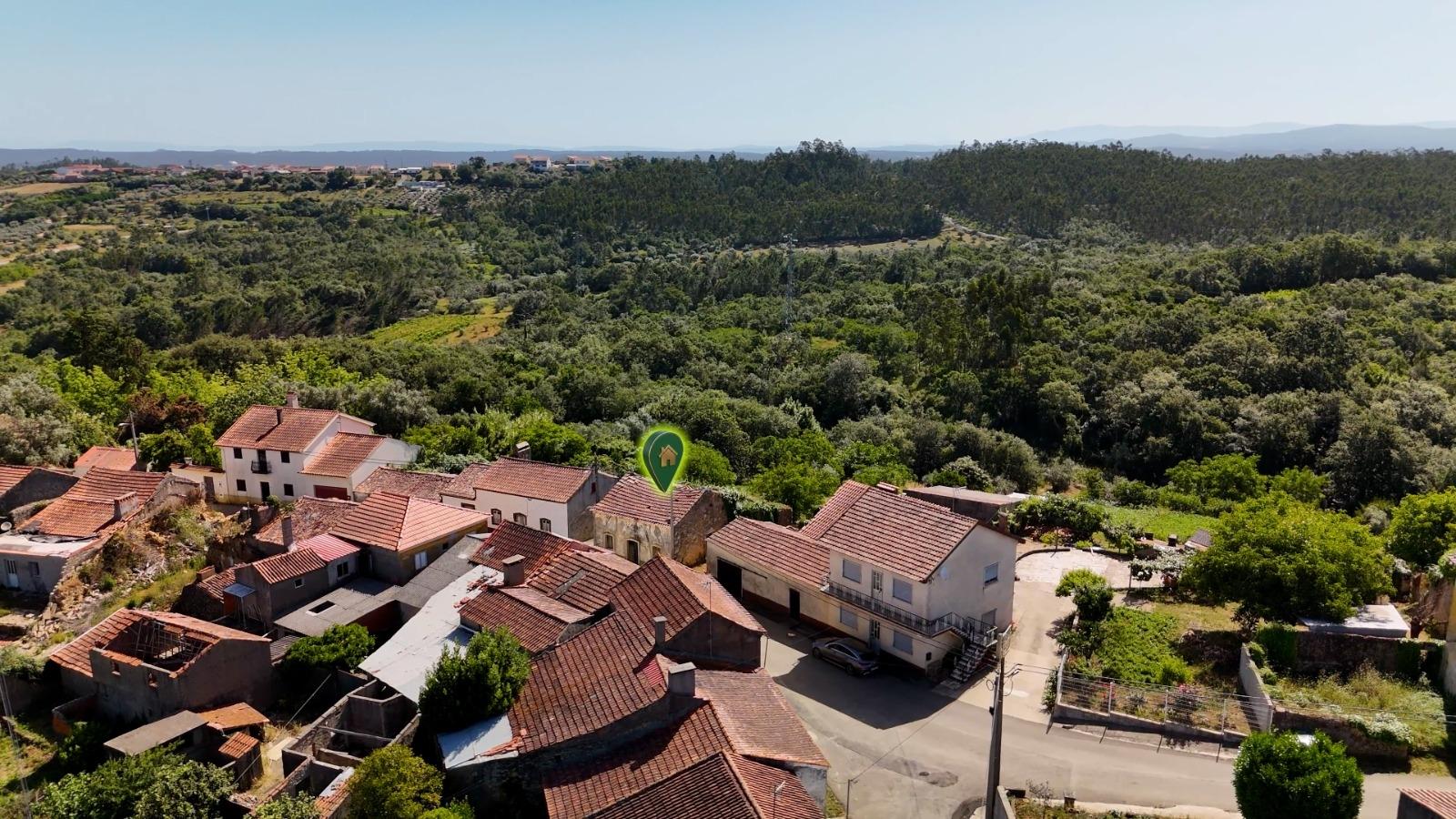 Propriedade para Reabilitação em Gesteira, Soure | Urbiseg Imobiliária