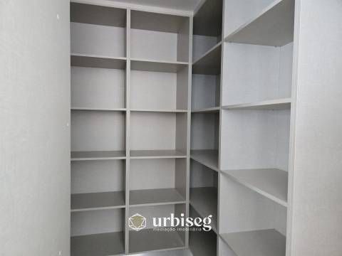 Moradia Térrea com Piscina em Outeiro da Ranha, Pombal | Urbiseg Imobiliária