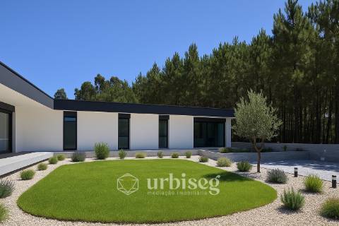 Moradia Térrea com Piscina em Outeiro da Ranha, Pombal | Urbiseg Imobiliária