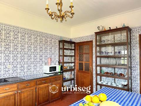 Quinta com Moradia T3 e Terreno em Buarcos | Urbiseg Imobiliária