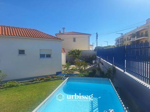 Moradia com Piscina e Anexos T1 na Cova Gala – A 400m da Praia | Figueira da Foz