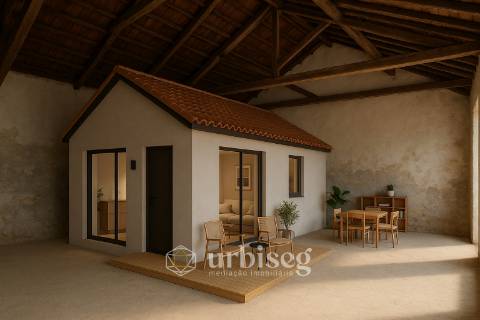 Propriedade com 757 m² para Reconversão entre Campo e Mar – Próximo da Figueira da Foz