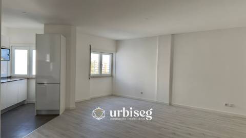 T0 - BAIRRO NOVO / CASINO – FIGUEIRA DA FOZ- 6º ANDAR
