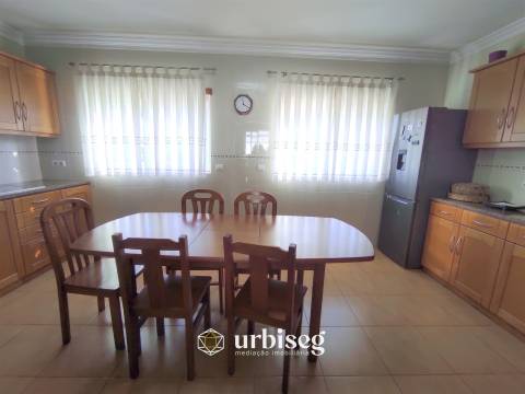 MORADIA EM CARRITOS APENAS 3 MINUTOS DO CENTRO DA FIGUEIRA DA FOZ