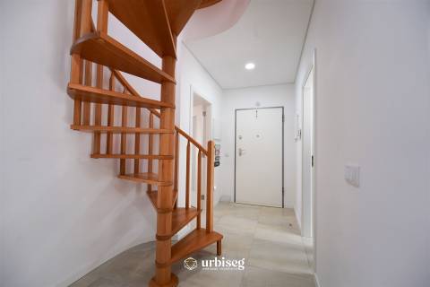 Duplex Exclusivo T2+1 com Piscina na Cova-Gala | Figueira da Foz