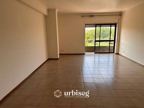 Apartamento T2 para Arrendamento em Tavarede | Figueira da Foz