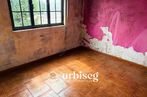 Moradia para Reabilitação em Lavos | Terreno Plano | Figueira da Foz | urbiseg Imobiliária