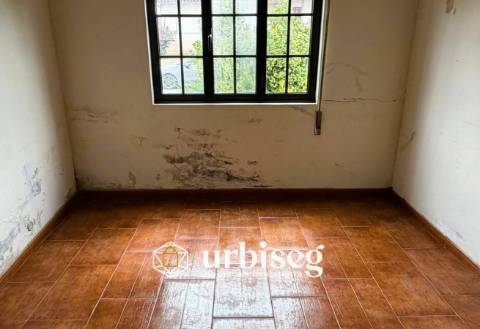 Moradia para Reabilitação em Lavos | Terreno Plano | Figueira da Foz | urbiseg Imobiliária
