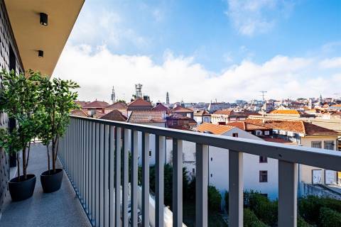 UNIDADE c/ T1 e T2 UTILIZAÇÃO INDEPENDENTE BAIXA DO PORTO