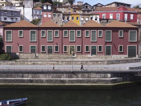 T1 com Mezanine com vistas para o rio em Vila Nova de Gaia