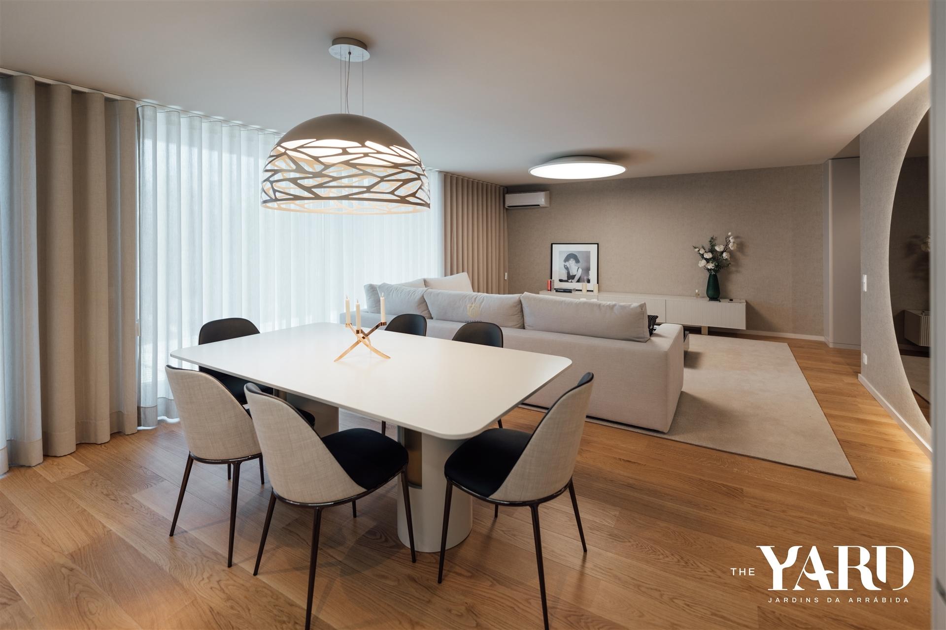 T4 Novo, varanda panorâmica com vistas de Rio e Mar!